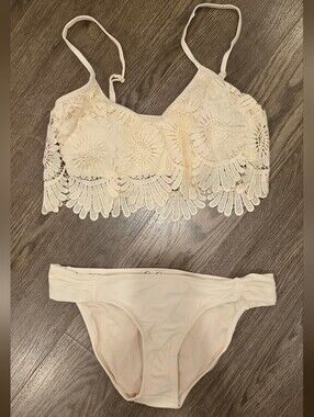 Jessica Simpson Crochet Flounce Bikini Set